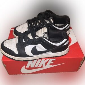Nike Low Panda Dunks